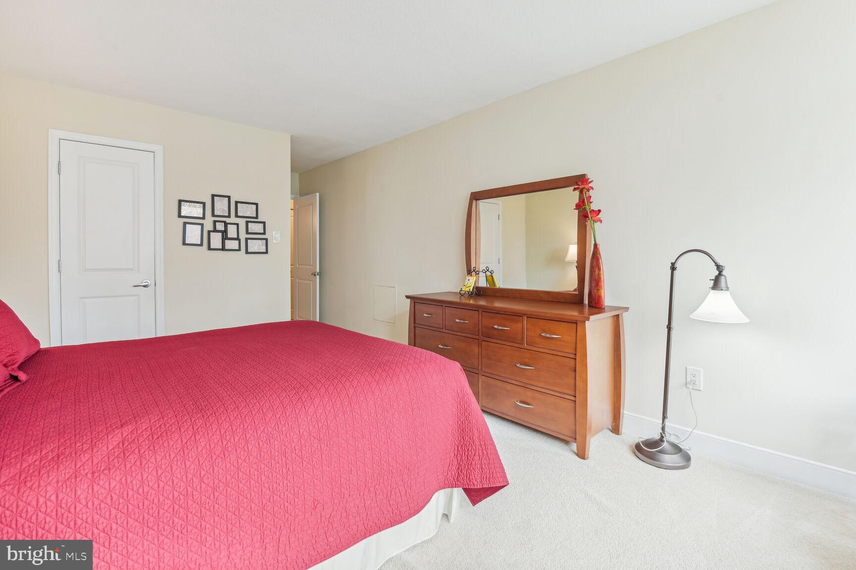 MICA AT SILVER SPRING METRO - Residential