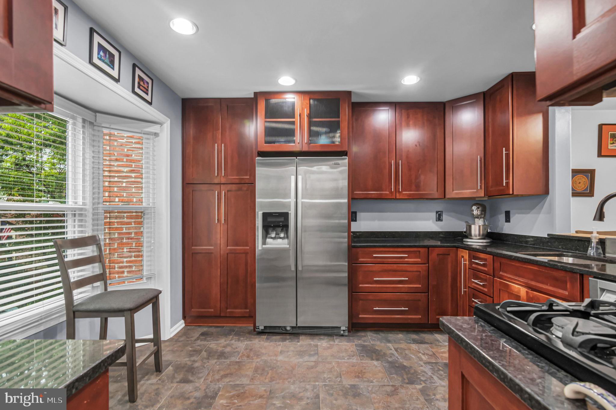 43 CARRIAGE HOUSE CIRCLE
