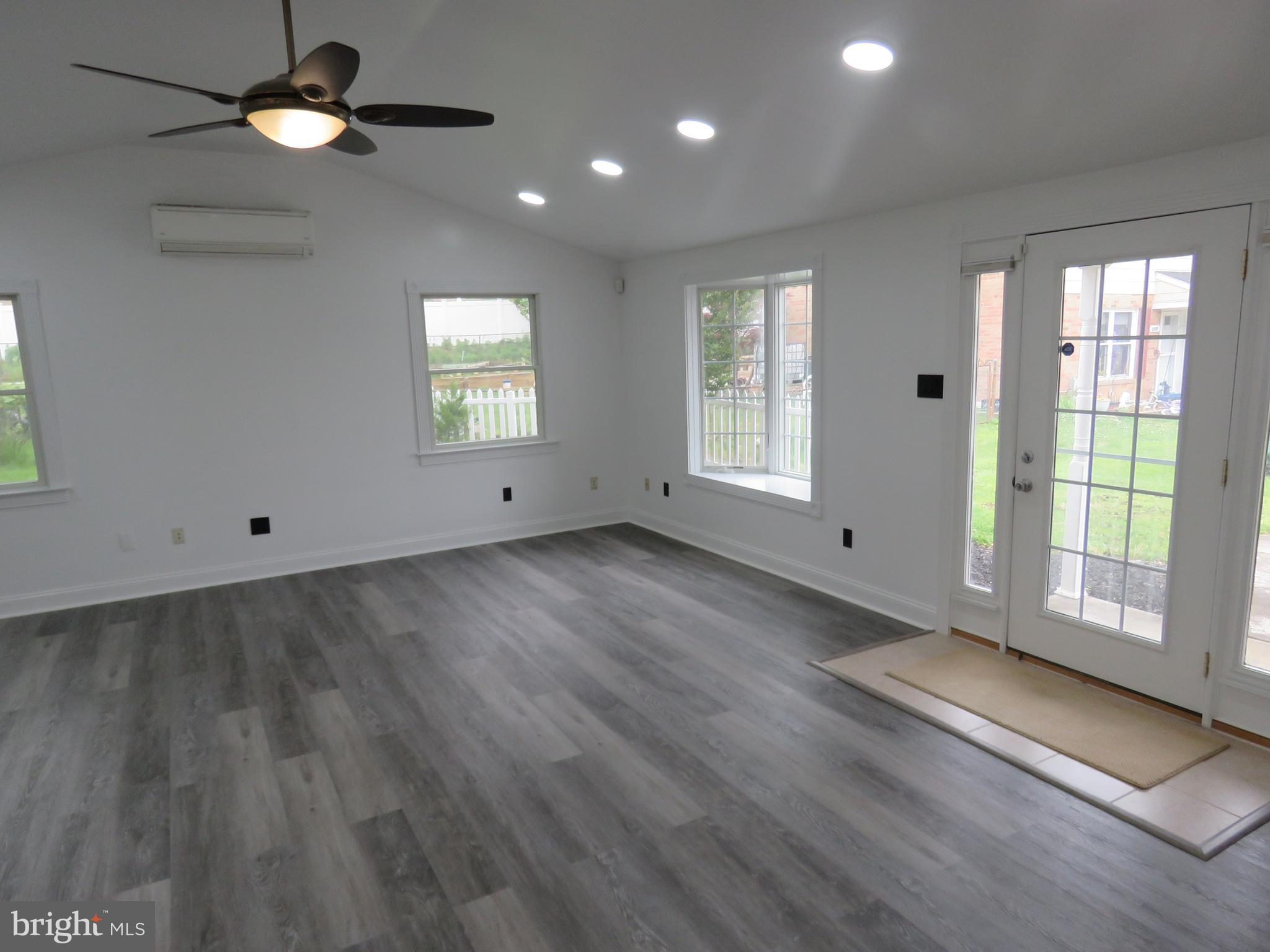 6261 PATRICK HENRY COURT