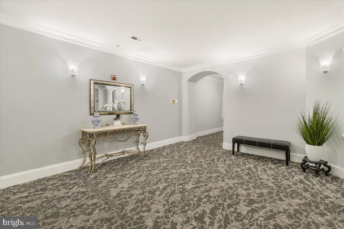 Frederick, Maryland 21701, United States, 2 Bedrooms Bedrooms, ,3 BathroomsBathrooms,Residential,Pending,120049