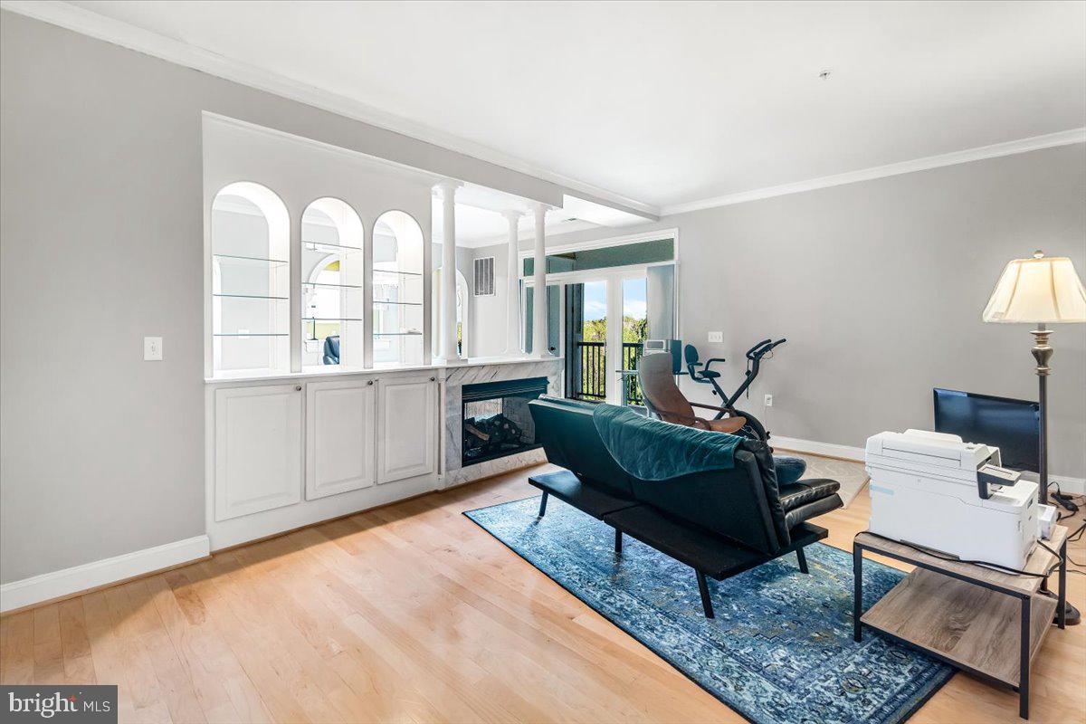 WORMANS MILL - Residential