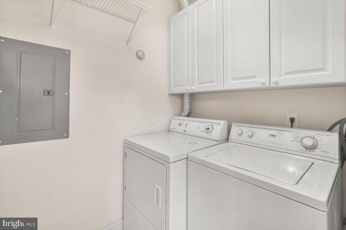 WORMANS MILL - Residential