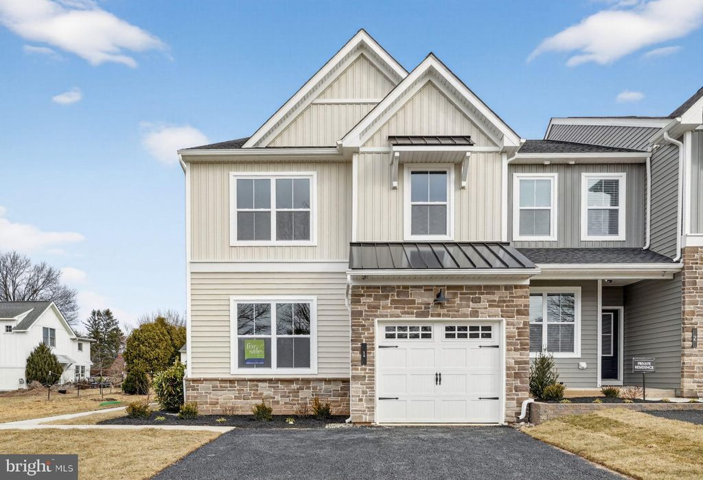 Photo of 12 Baldwin Way, SILVERDALE, PA 18962 (MLS # PABU2113660)