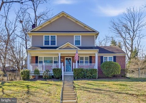 Photo of 7309 Woodley Place, FALLS CHURCH, VA 22046 (MLS # VAFX2294726)