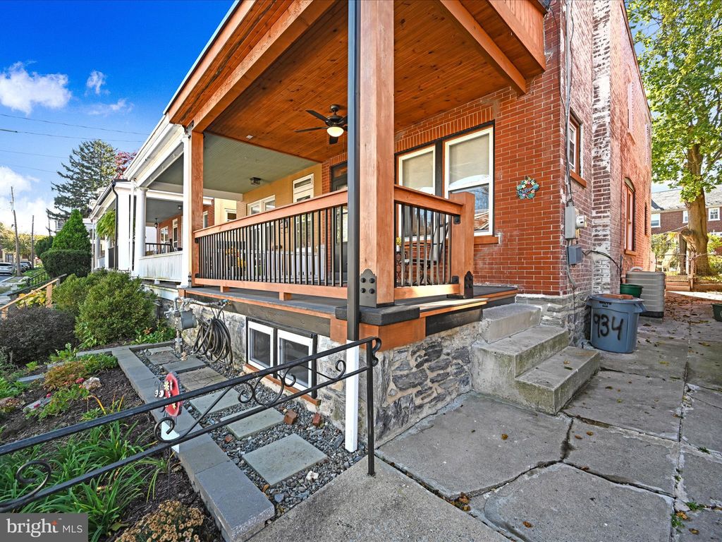 Photo of 934 Edgewood Avenue, Lancaster, PA 17603 (MLS # PALA2058804)