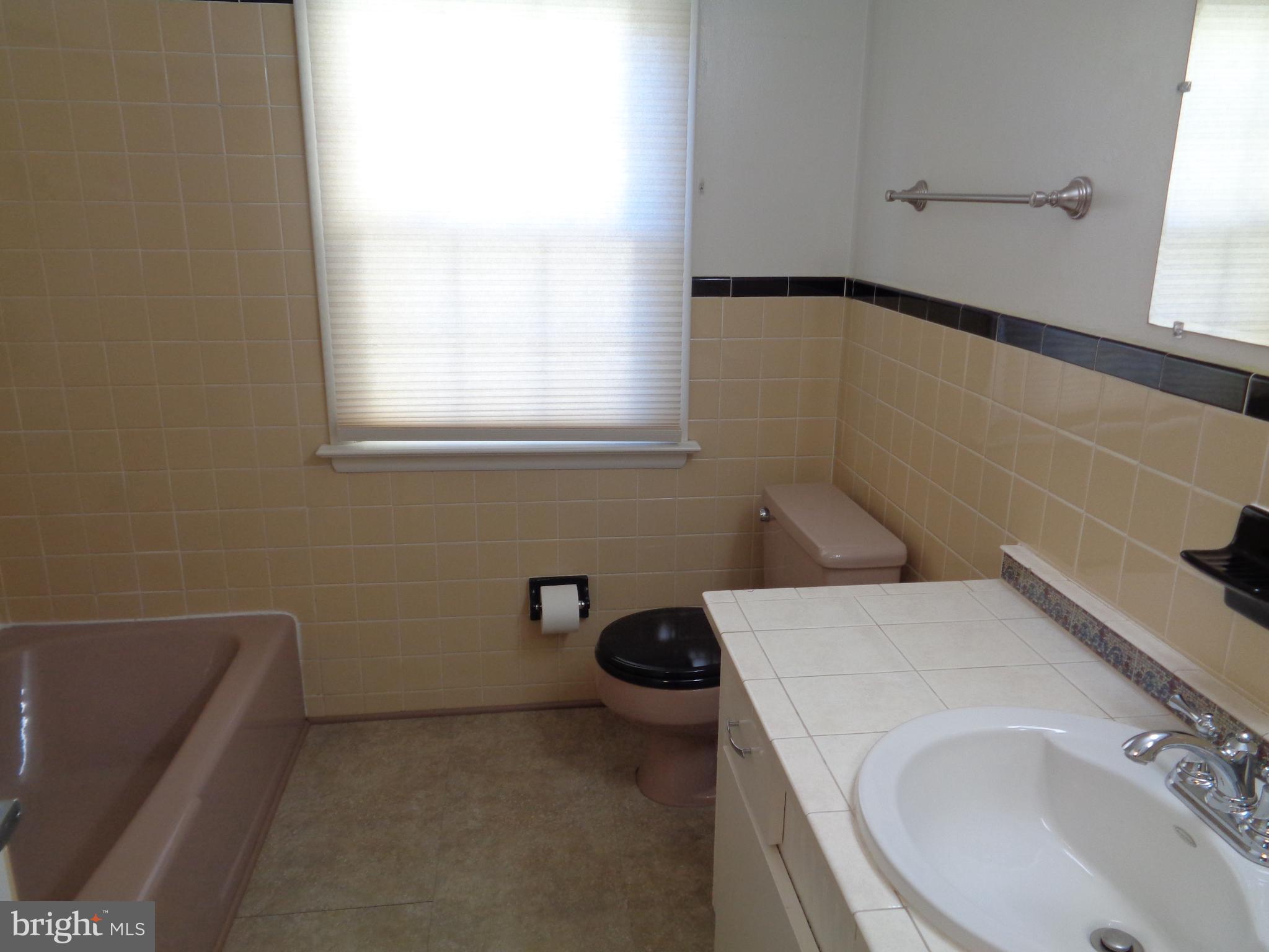 LUTHERVILLE - Residential Lease