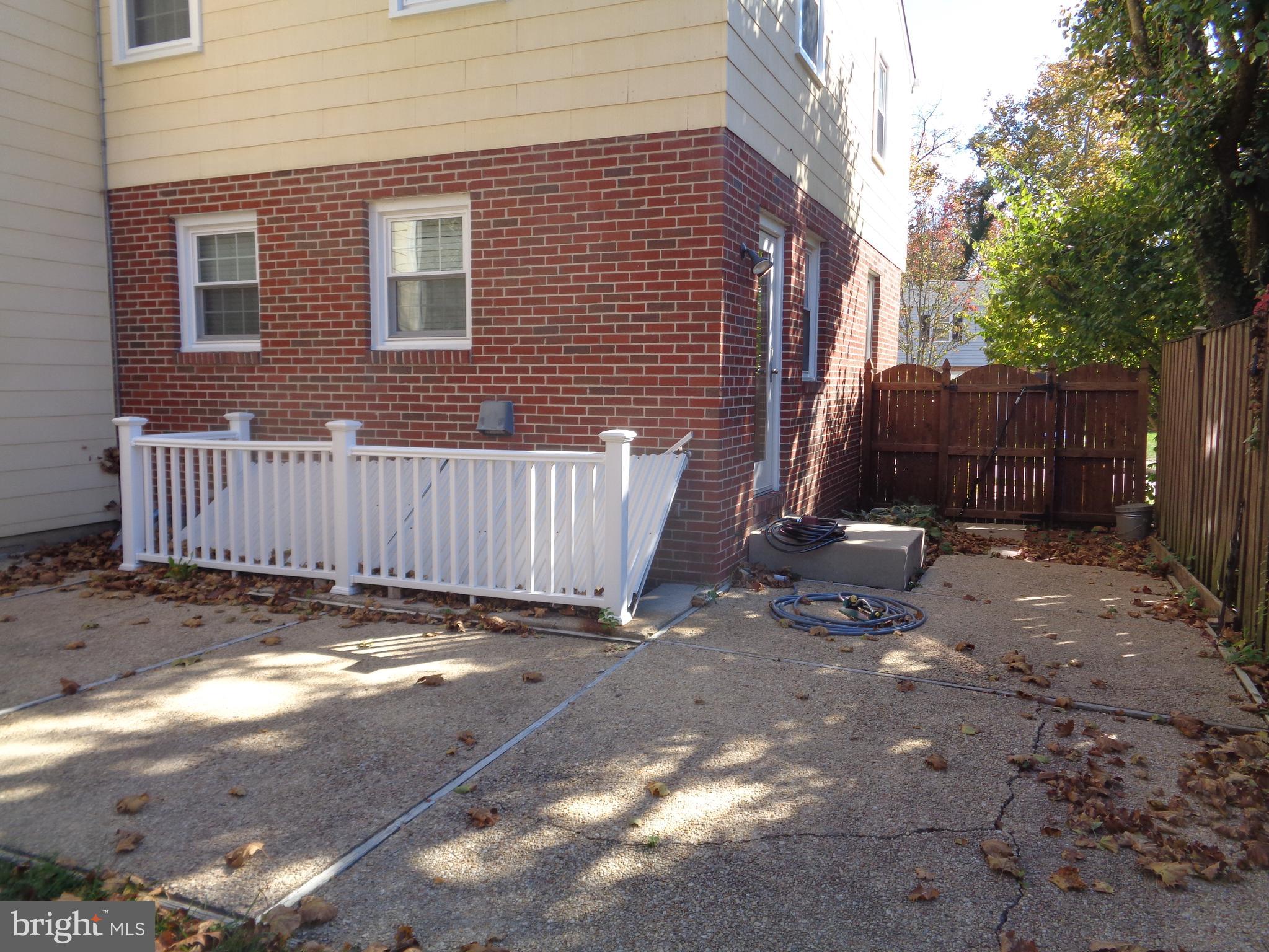 LUTHERVILLE - Residential Lease