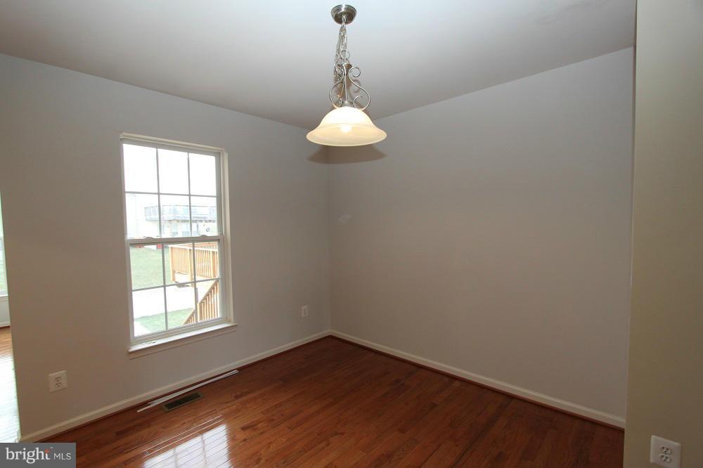 LAKELAND PLACE - Residential Lease