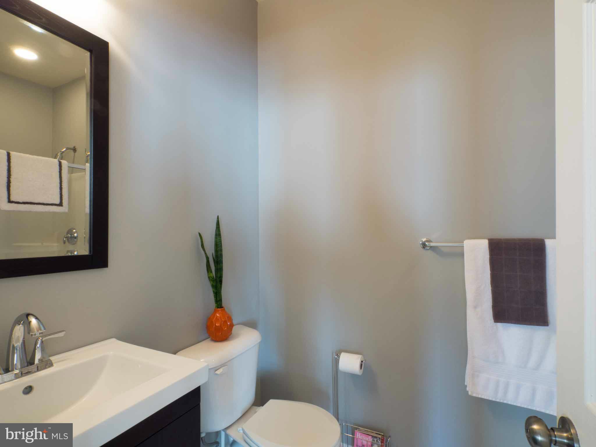 WOODS OF MYRTLE POINT - Residential Lease