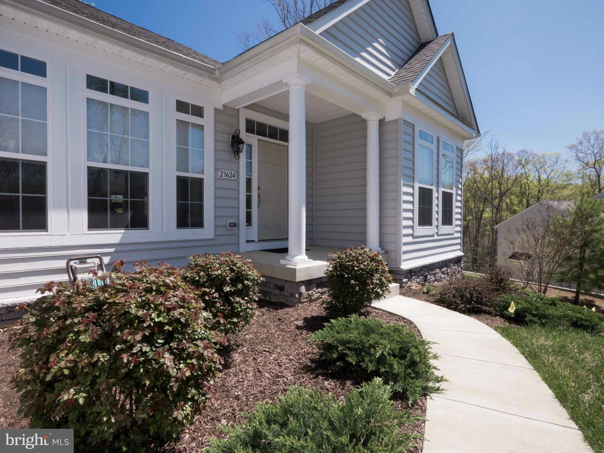 WOODS OF MYRTLE POINT - Residential Lease