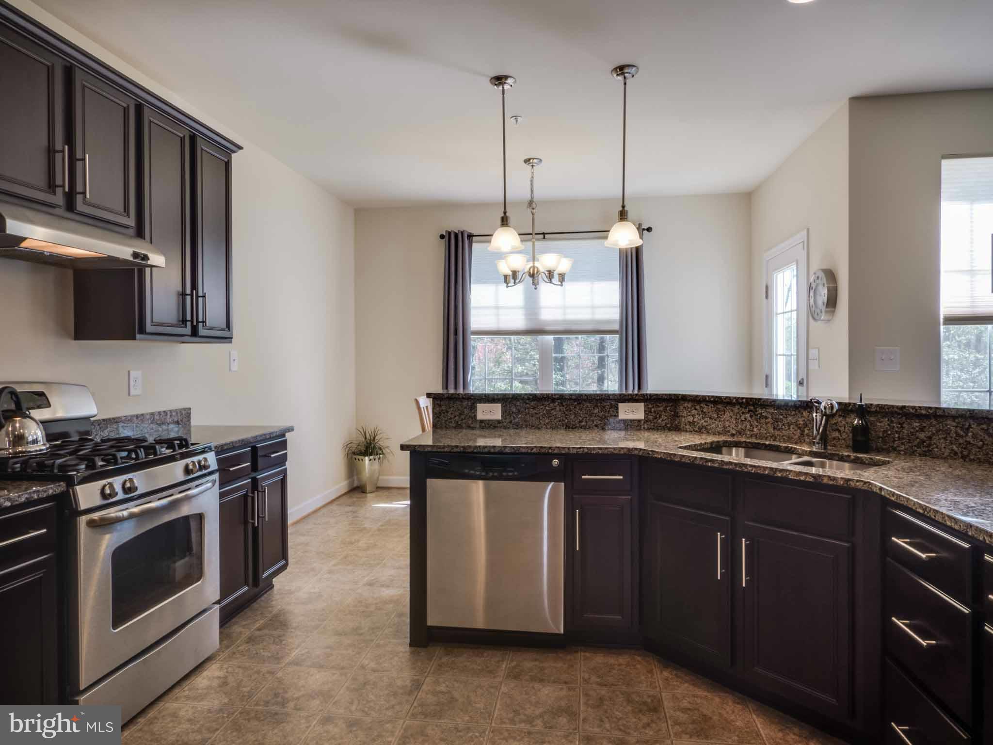 WOODS OF MYRTLE POINT - Residential Lease