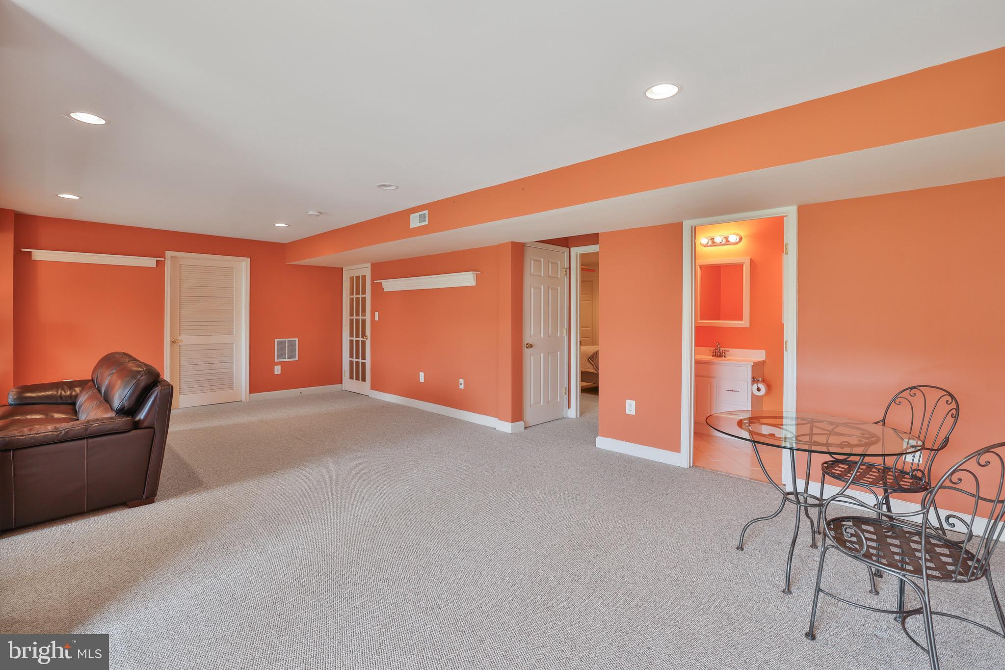 OLD DOMINION VALLEY - Residential