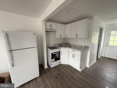 Condo For Rent - 124 E Main Street #1<br/> WRIGHTSTOWN, NJ 08562