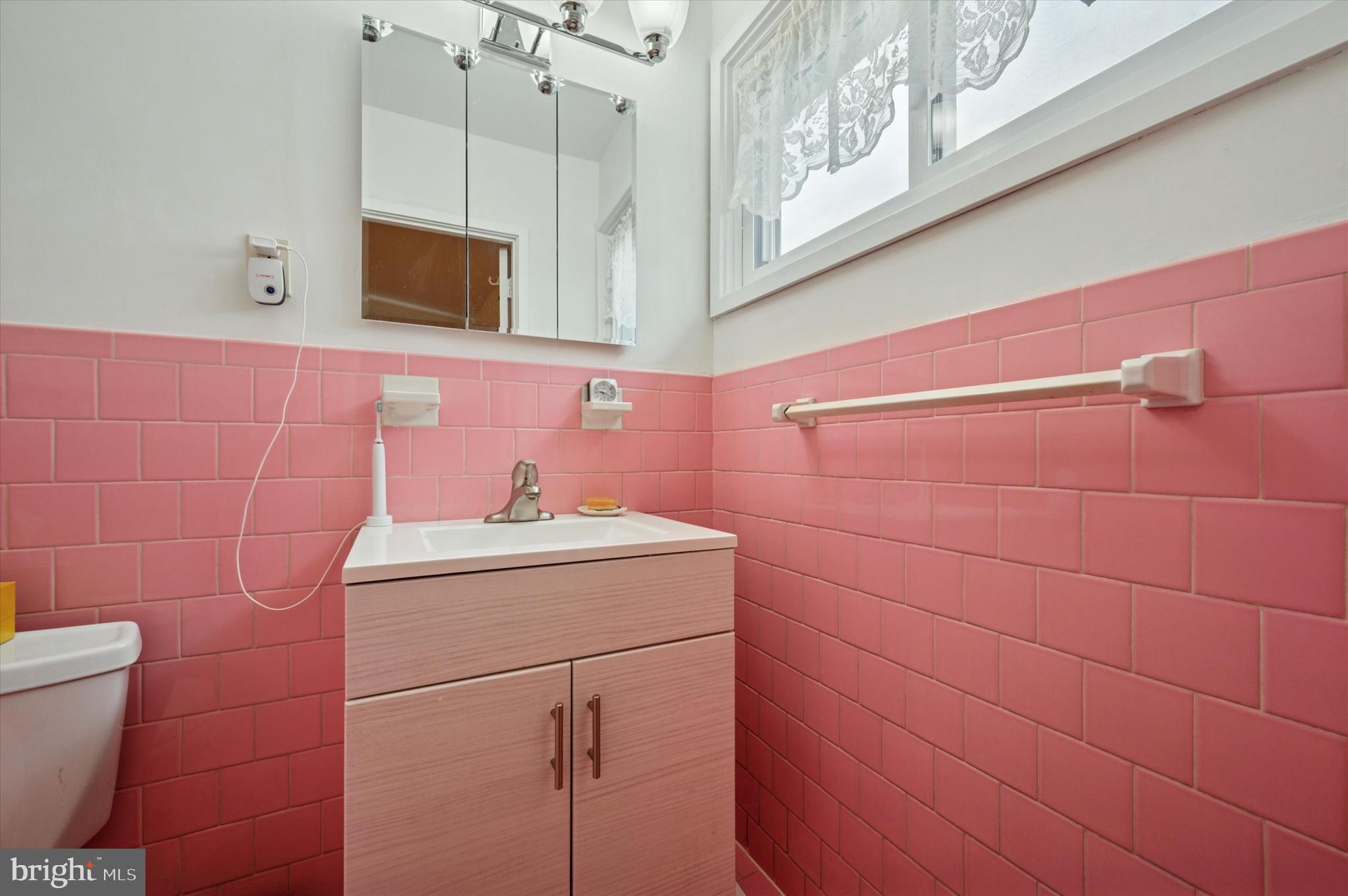 GREYSTONE MANOR - Residential