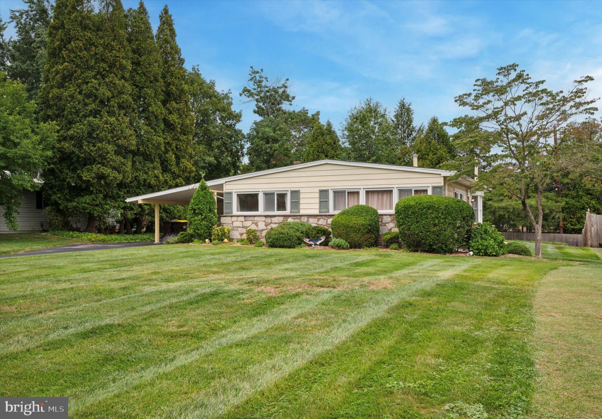 GREYSTONE MANOR - Residential