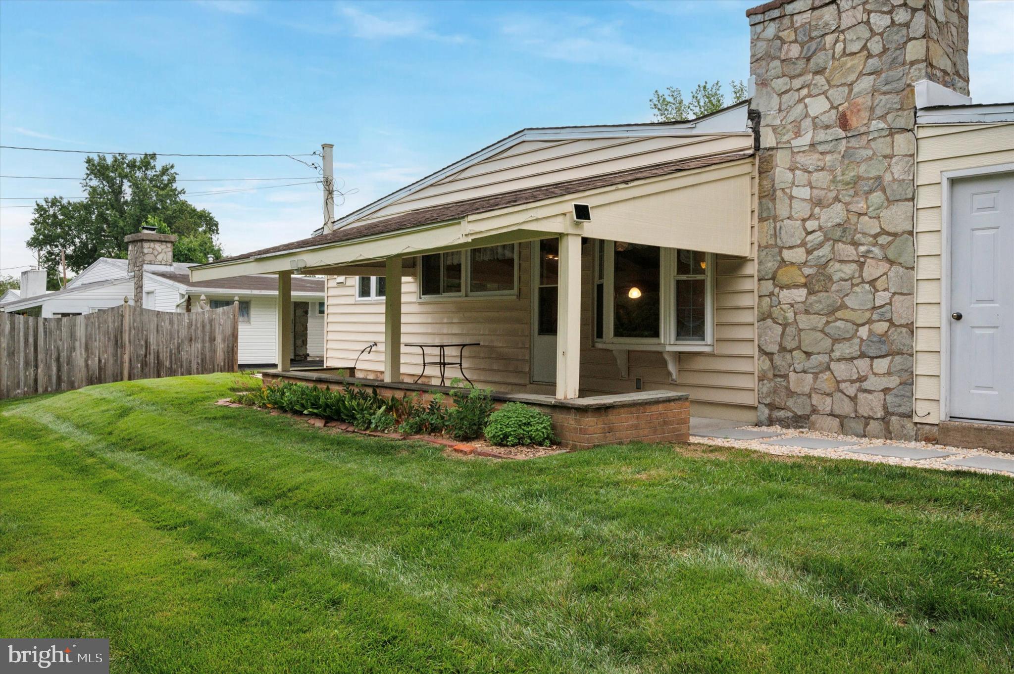 GREYSTONE MANOR - Residential