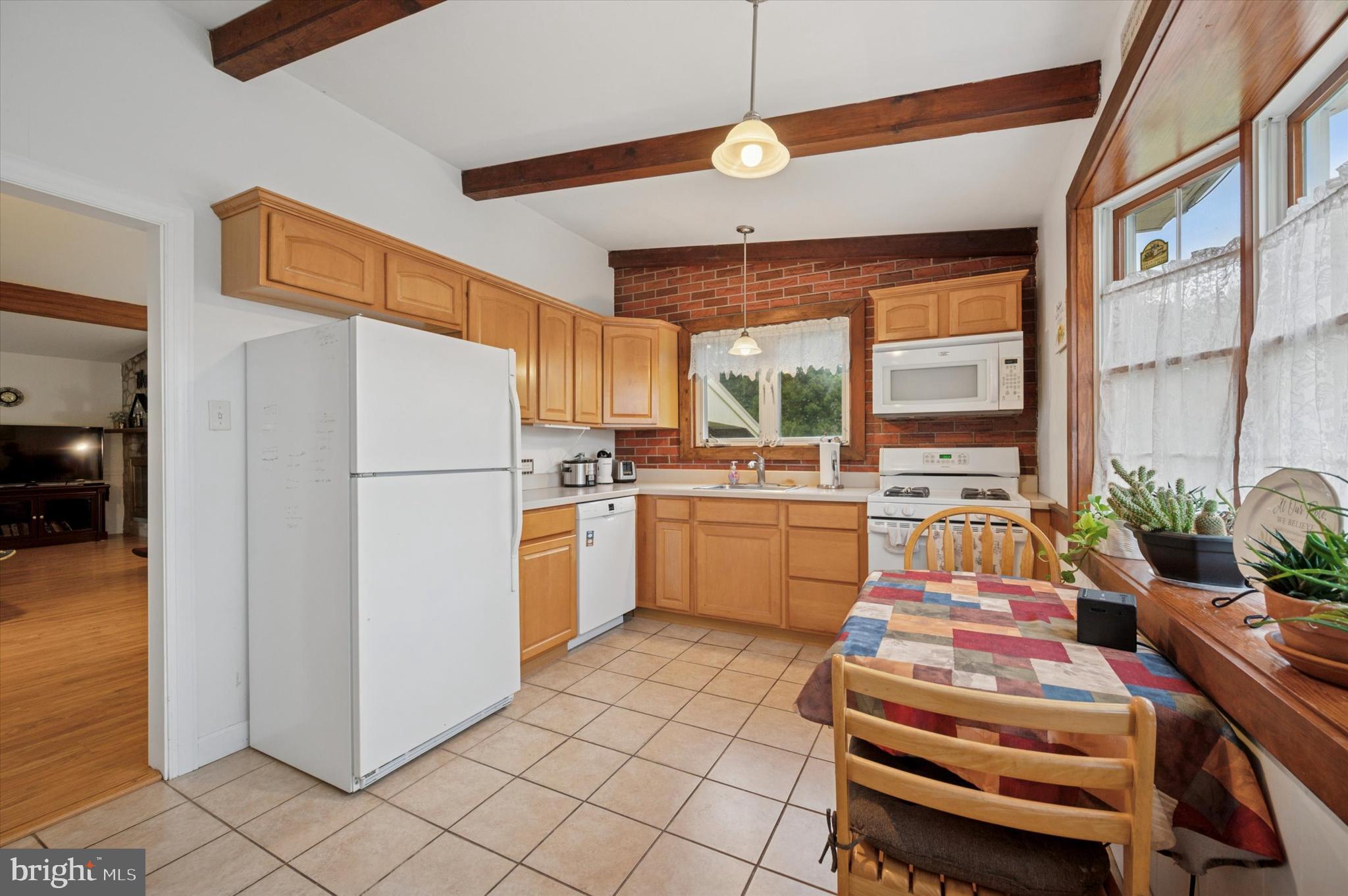 GREYSTONE MANOR - Residential