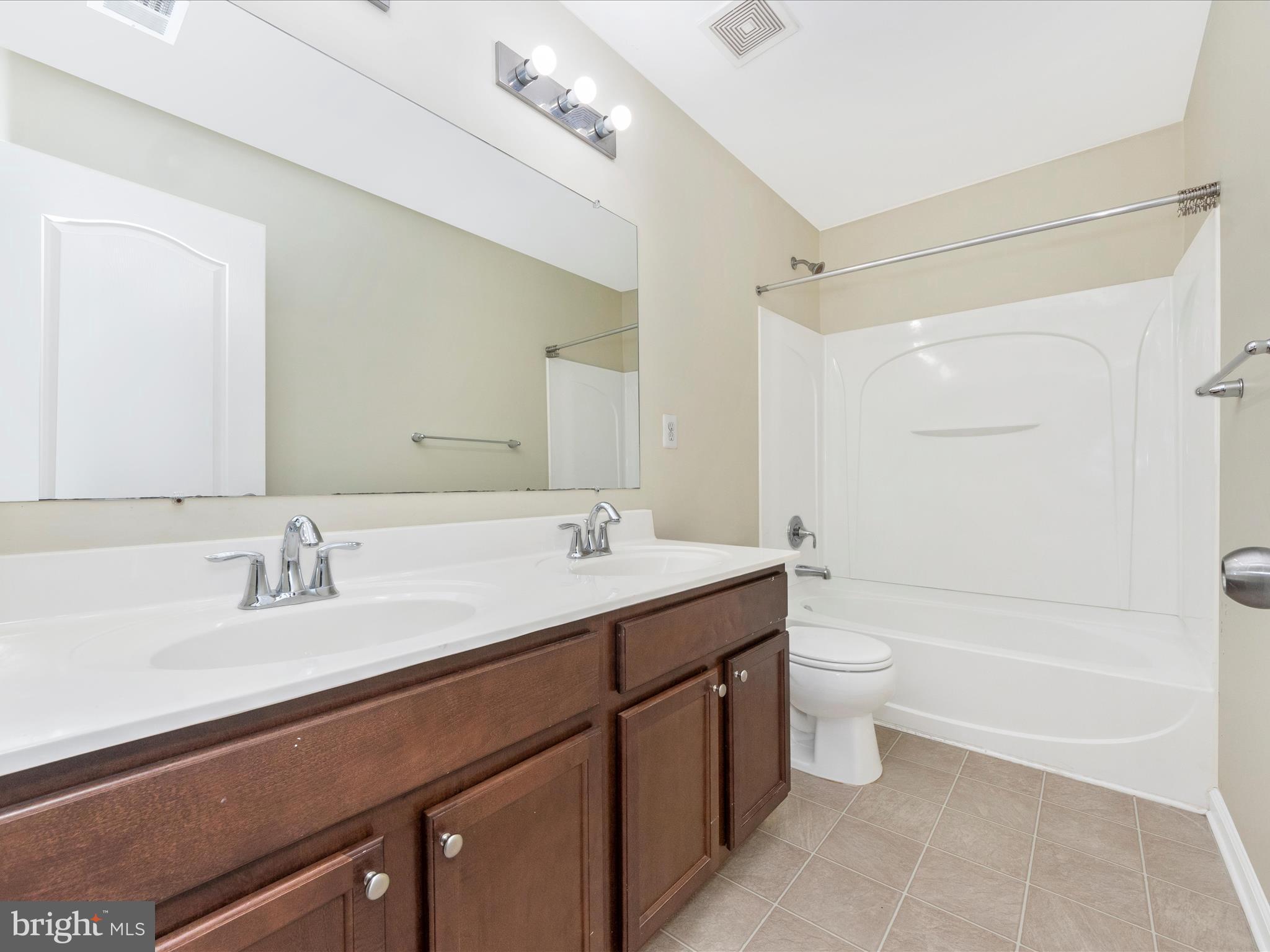 STONEHOUSE RUN - Residential