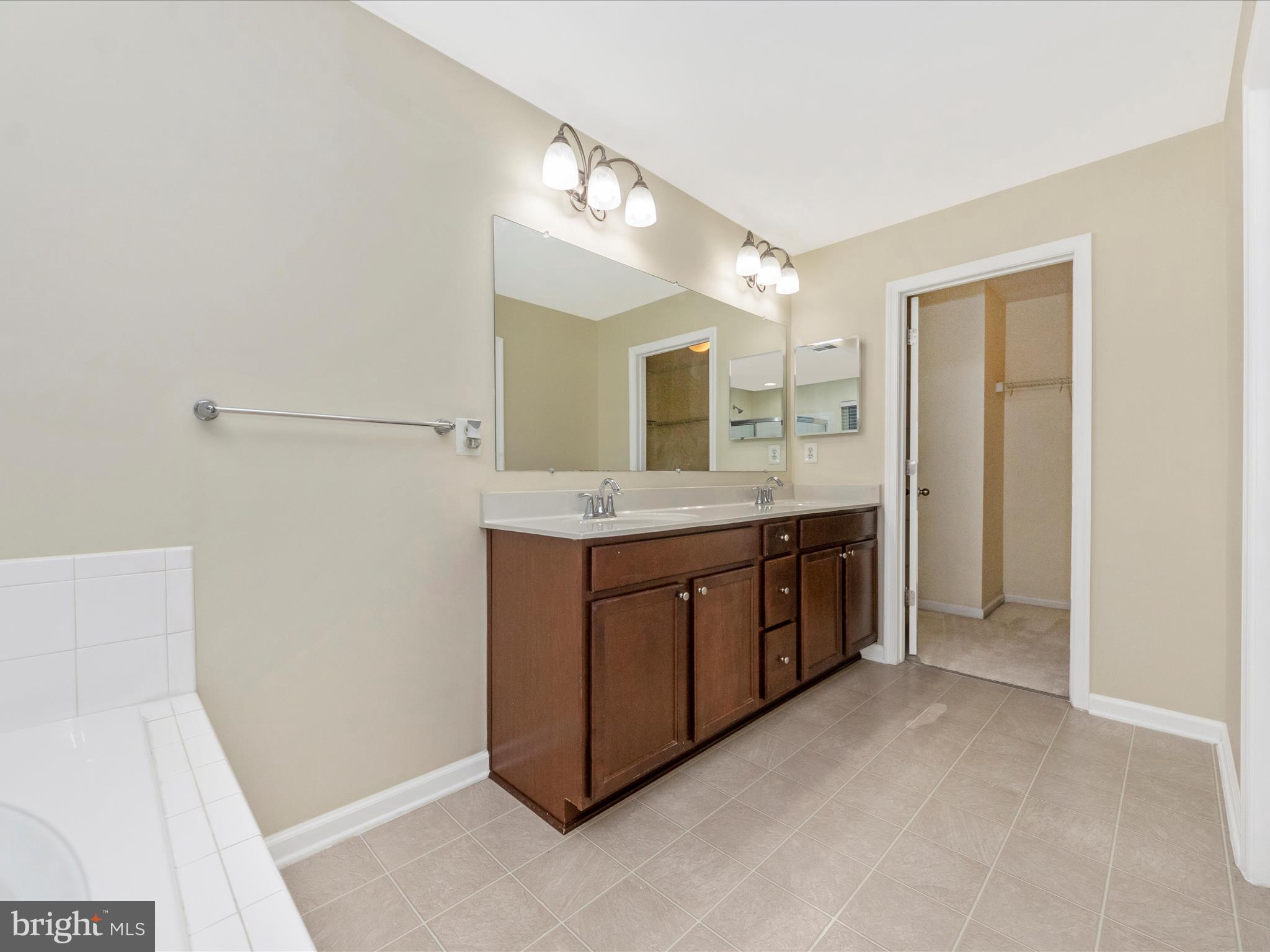 STONEHOUSE RUN - Residential