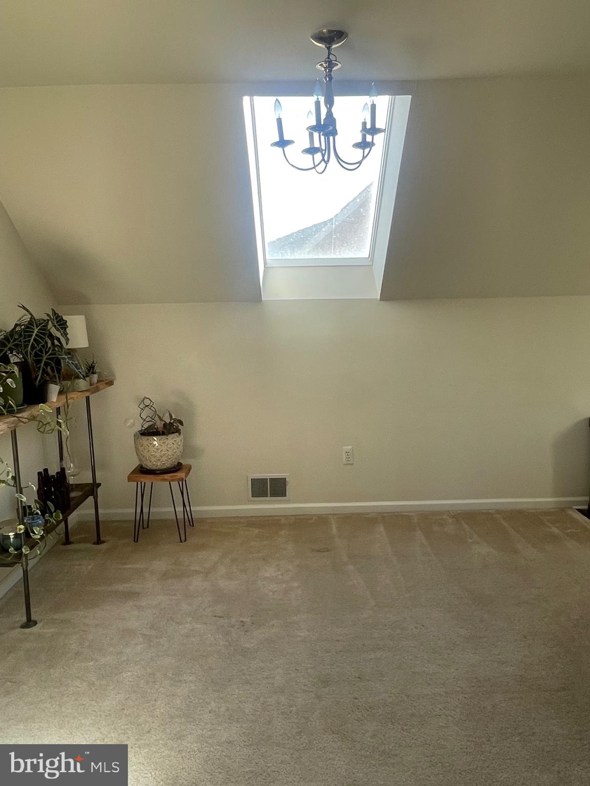 000 - Residential Lease