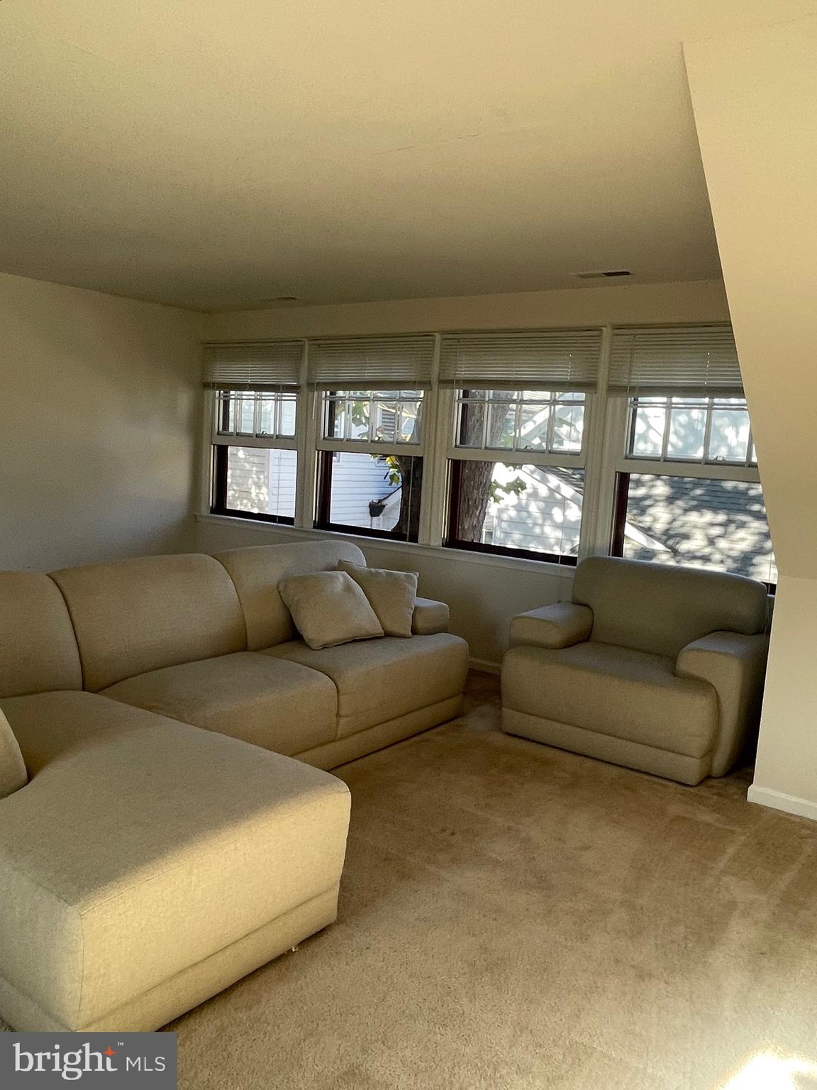 000 - Residential Lease