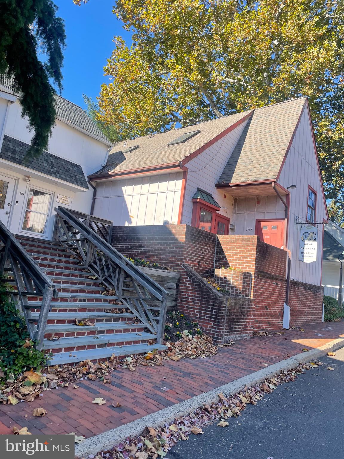 000 - Residential Lease