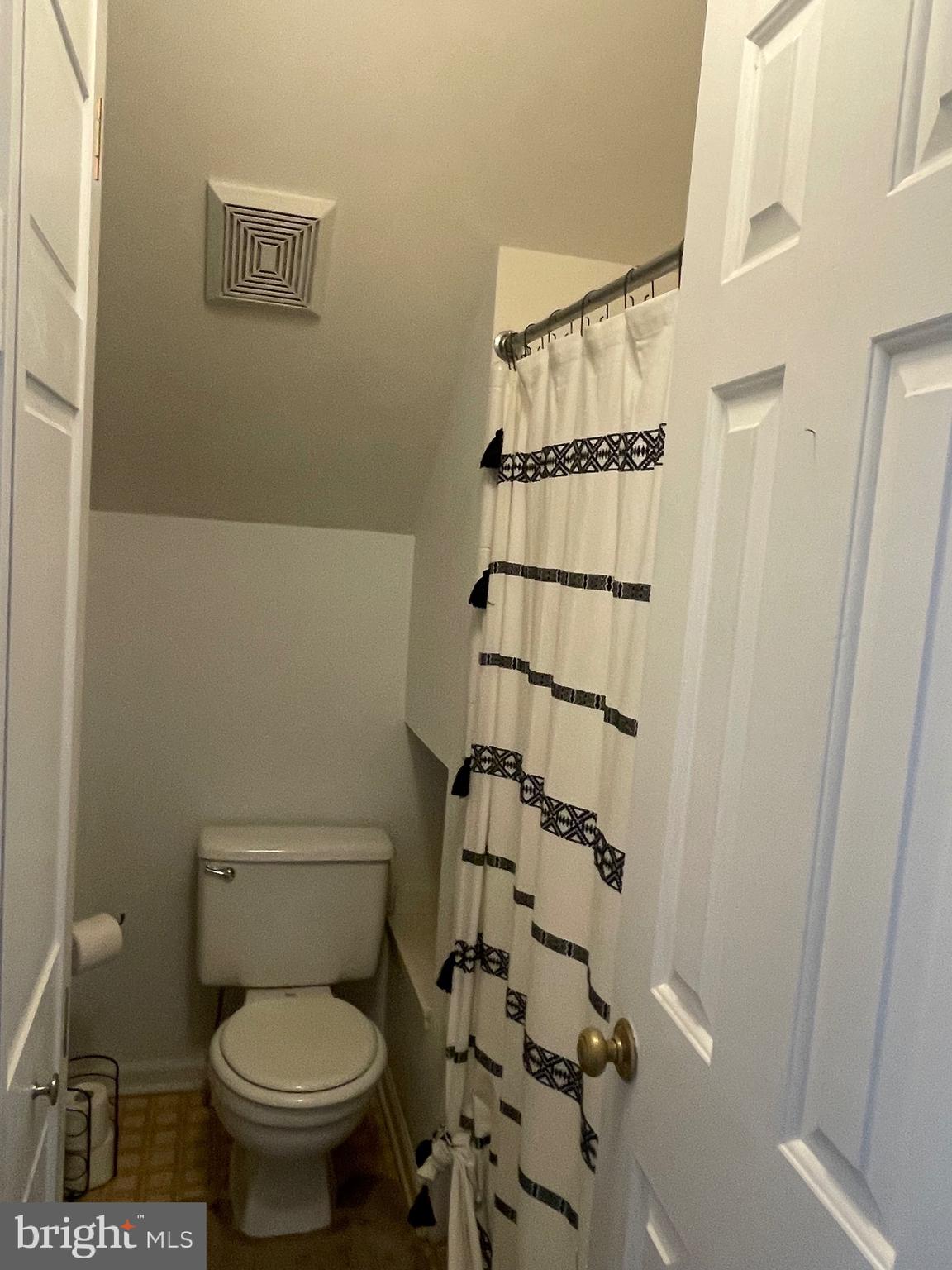 000 - Residential Lease