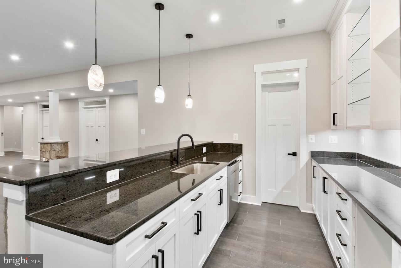 CENTREVILLE FARMS - Residential