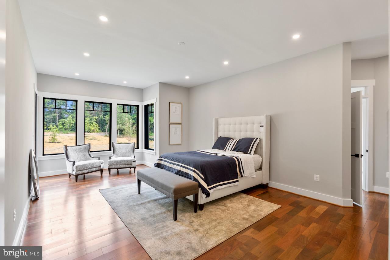 CENTREVILLE FARMS - Residential