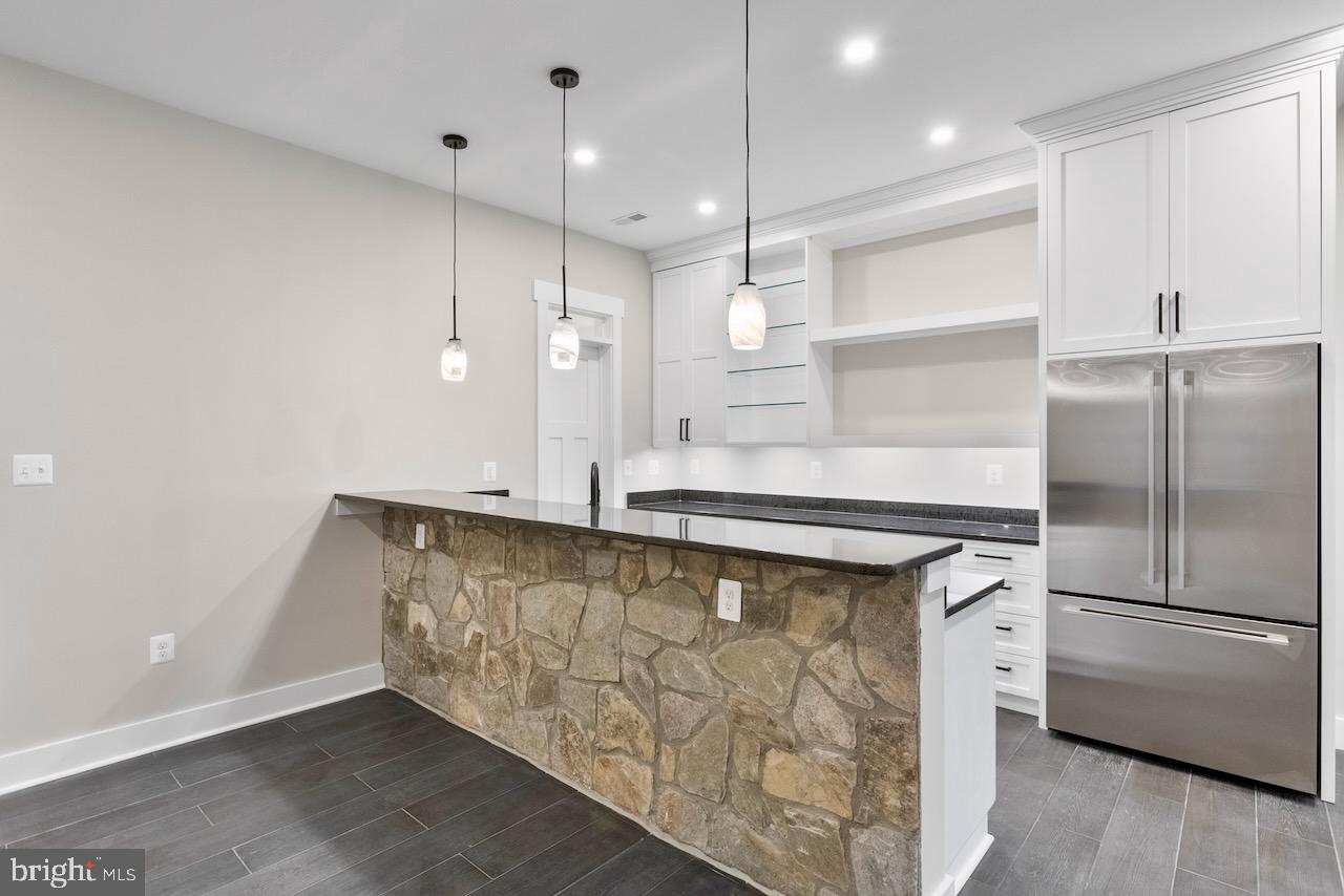 CENTREVILLE FARMS - Residential