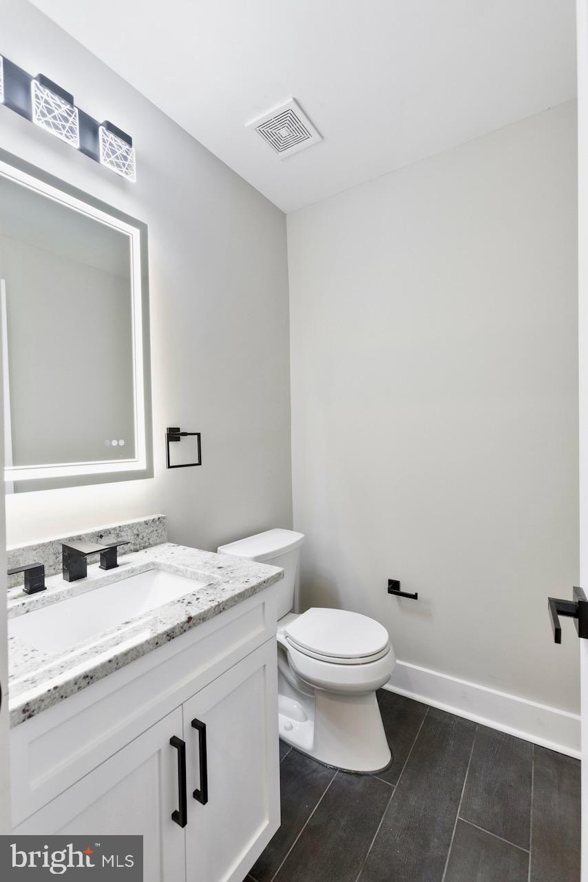 CENTREVILLE FARMS - Residential