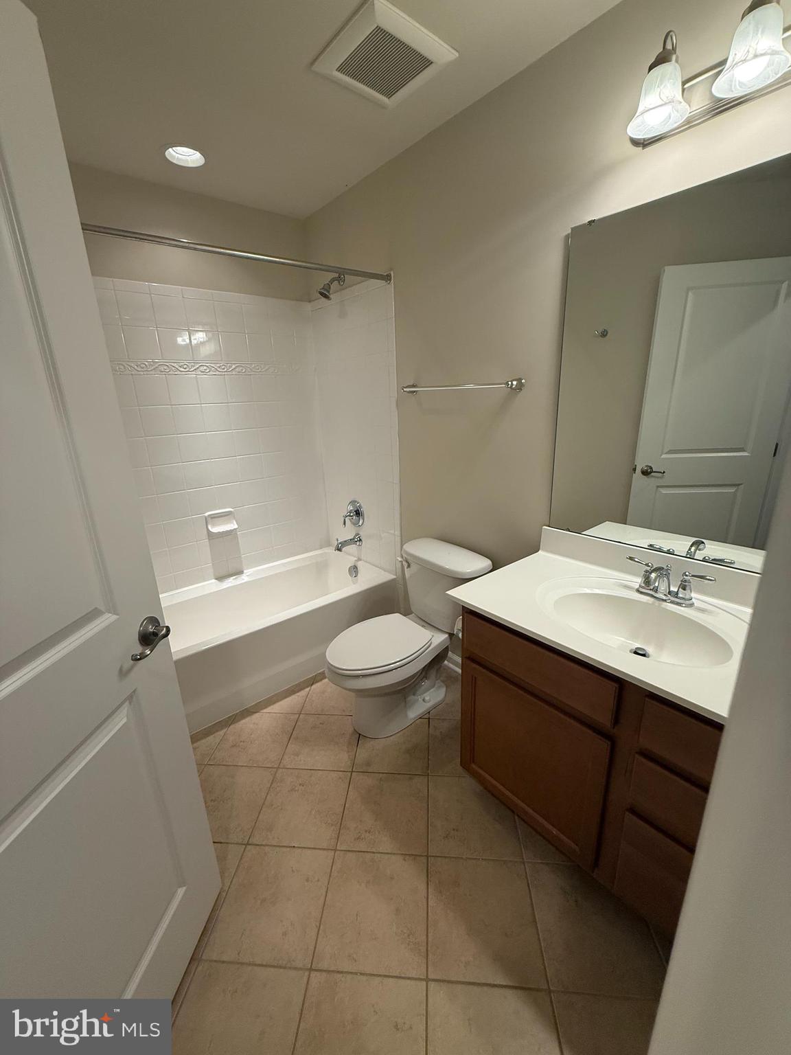 HICKORY VILLAGE - Residential Lease