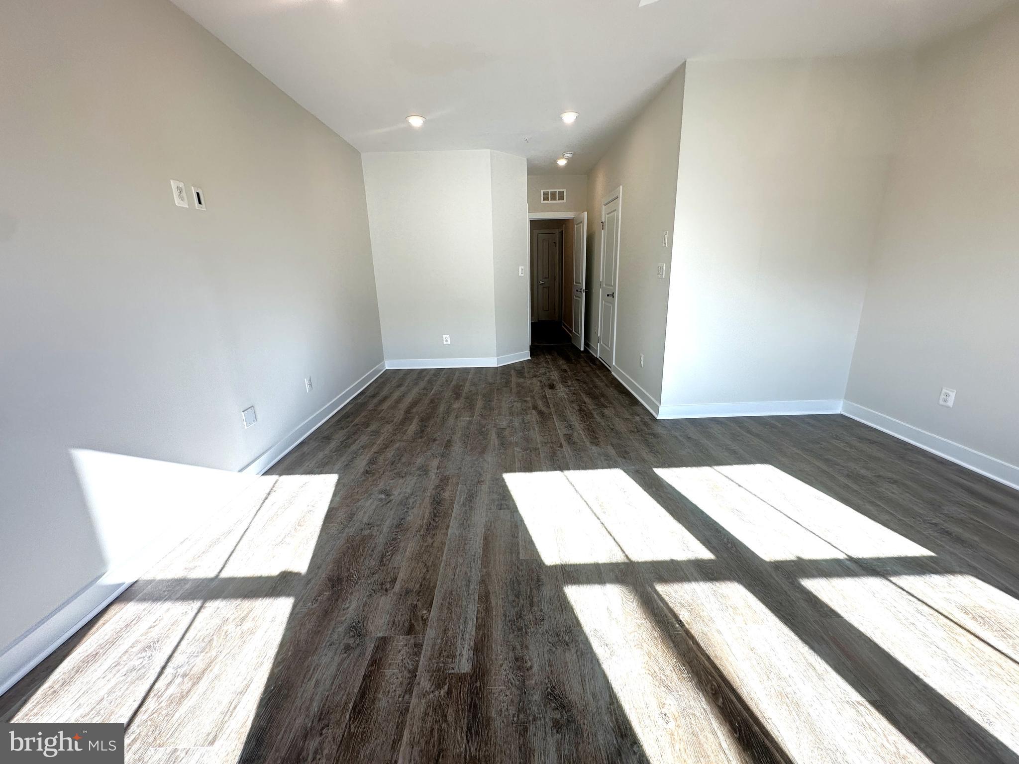 WATERVIEW AT WOODLAND PARK - Residential Lease