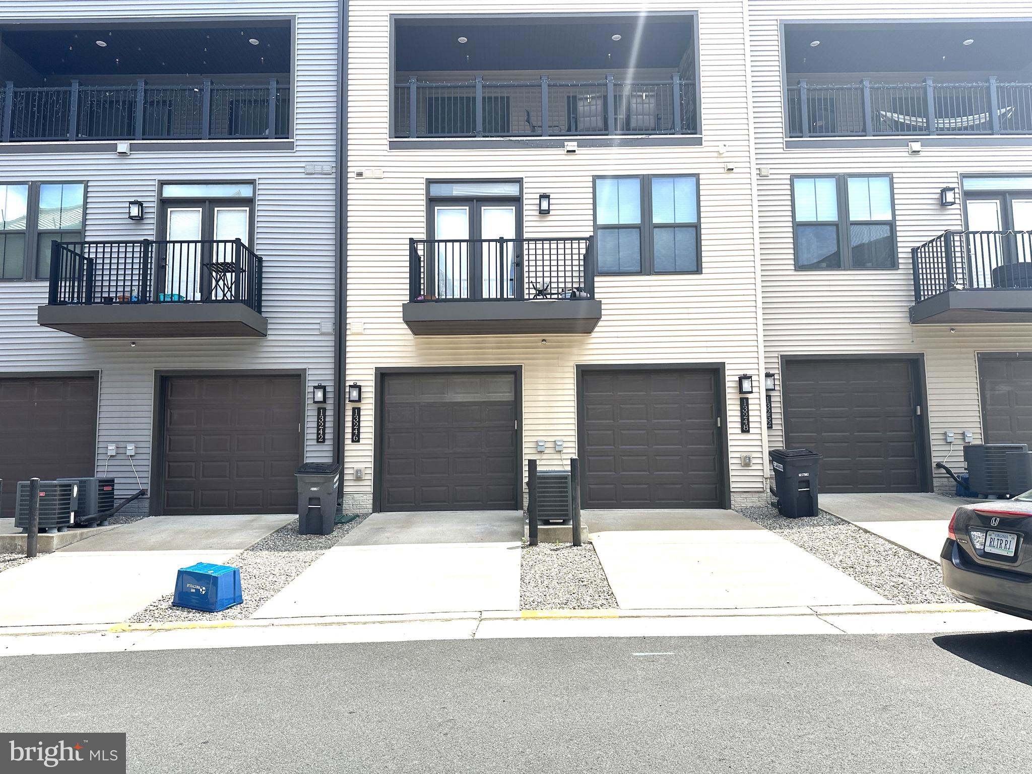 WATERVIEW AT WOODLAND PARK - Residential Lease