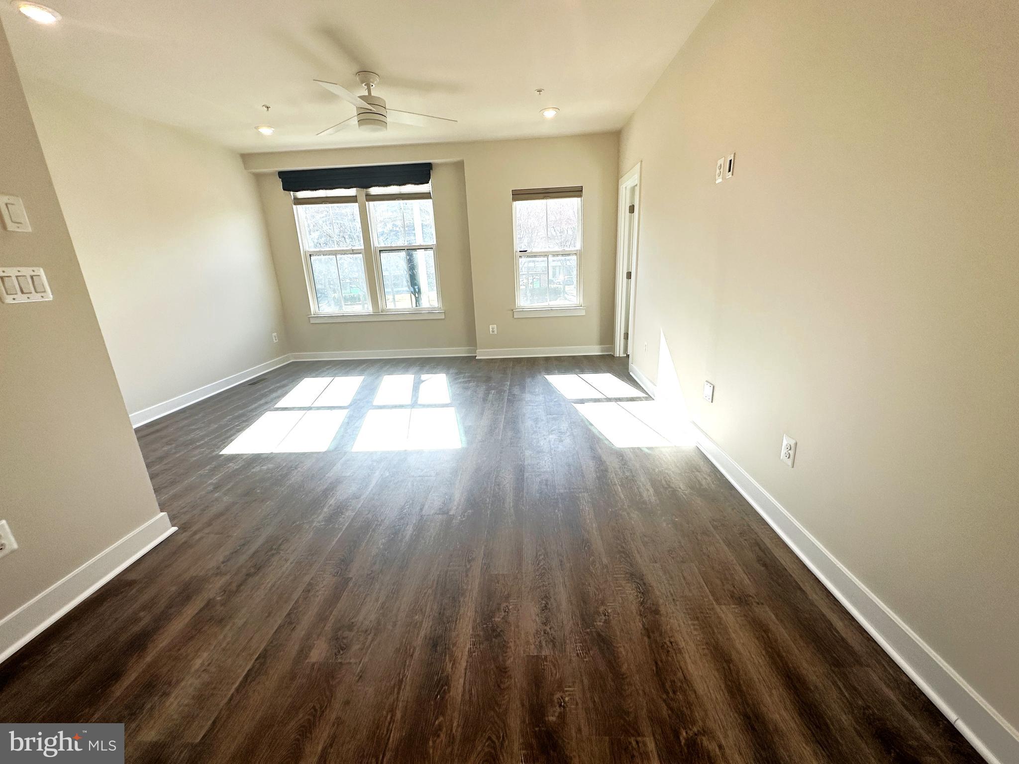 WATERVIEW AT WOODLAND PARK - Residential Lease