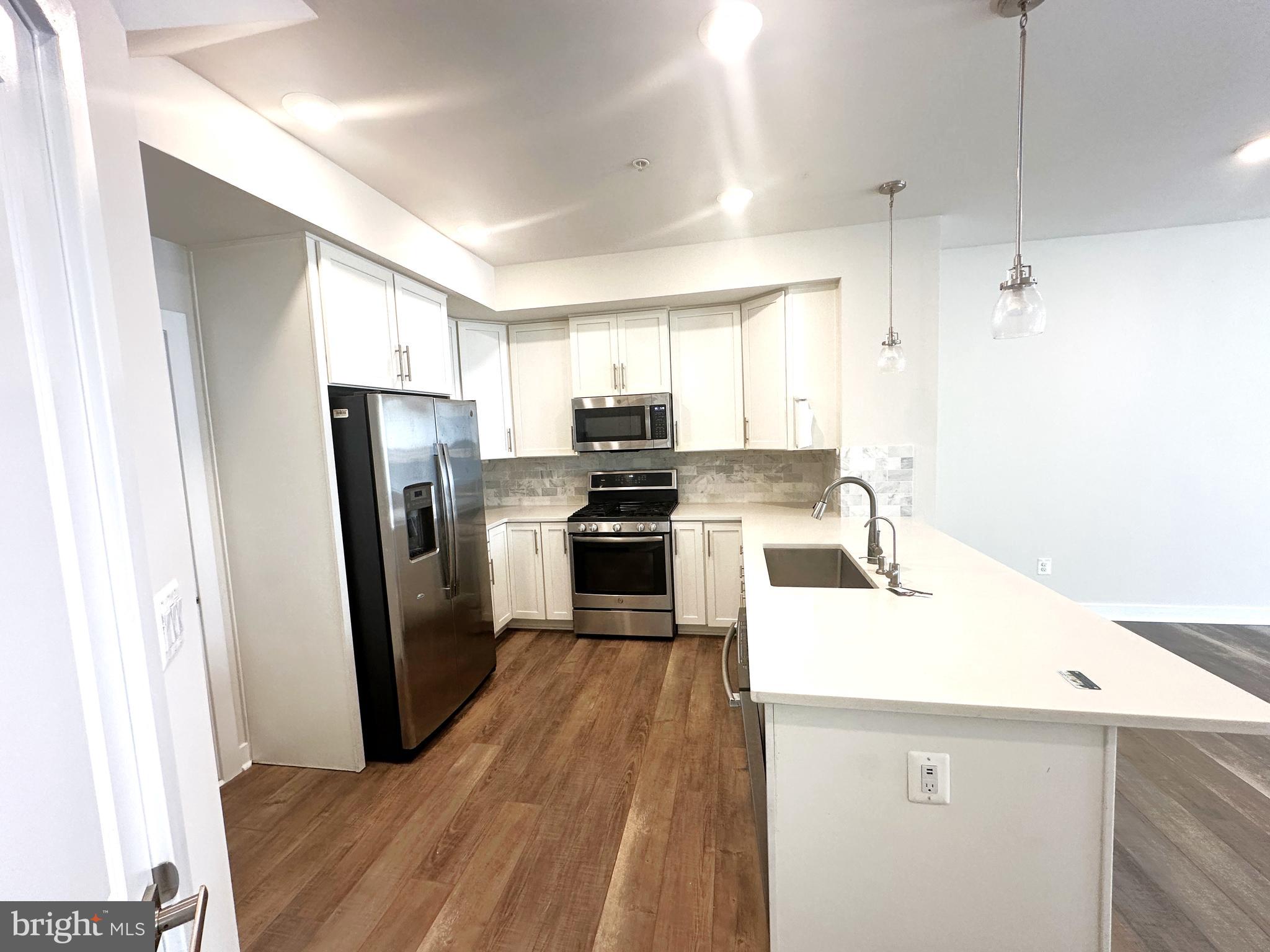 WATERVIEW AT WOODLAND PARK - Residential Lease