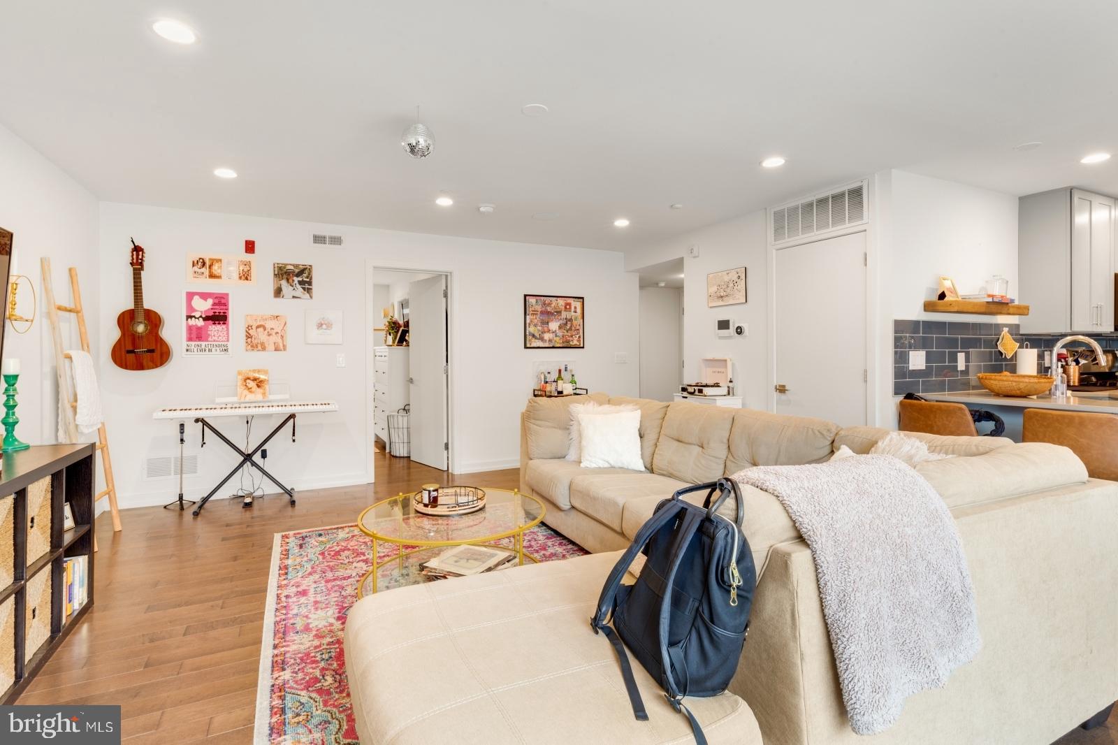 BELLA VISTA - Residential Lease