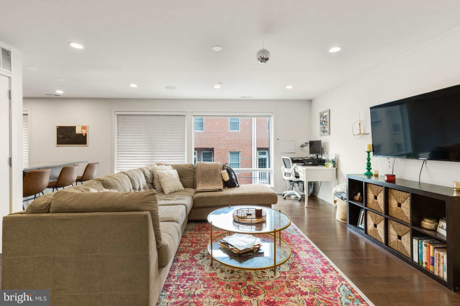 BELLA VISTA - Residential Lease