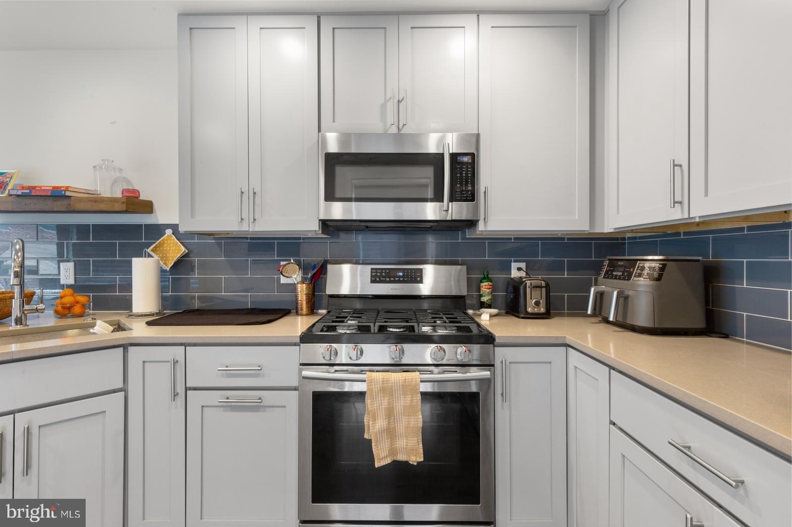 BELLA VISTA - Residential Lease