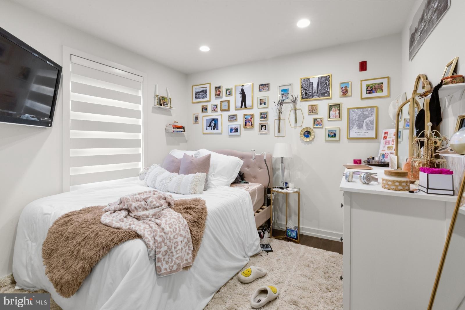 BELLA VISTA - Residential Lease