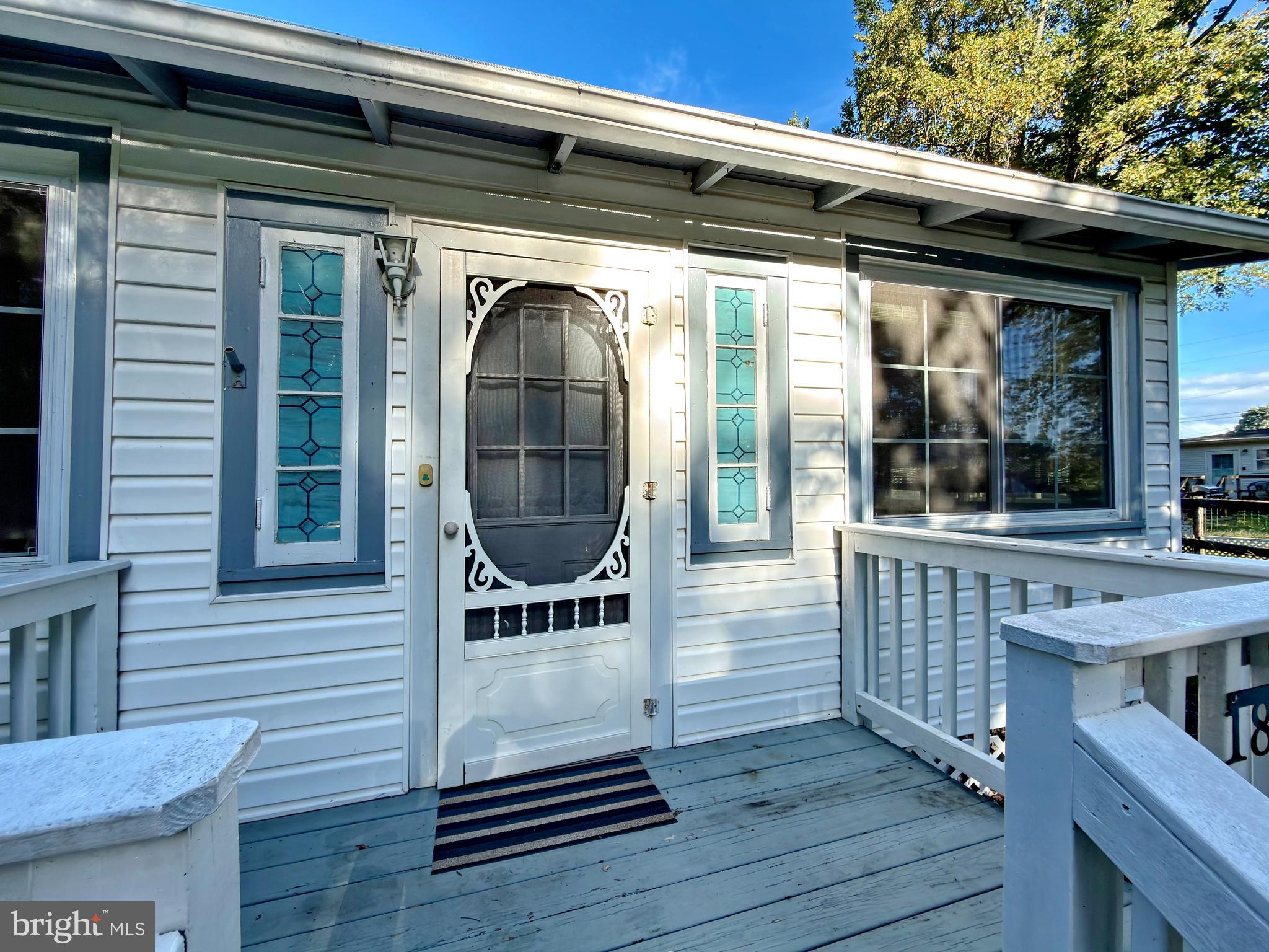 COBB ISLAND - Residential