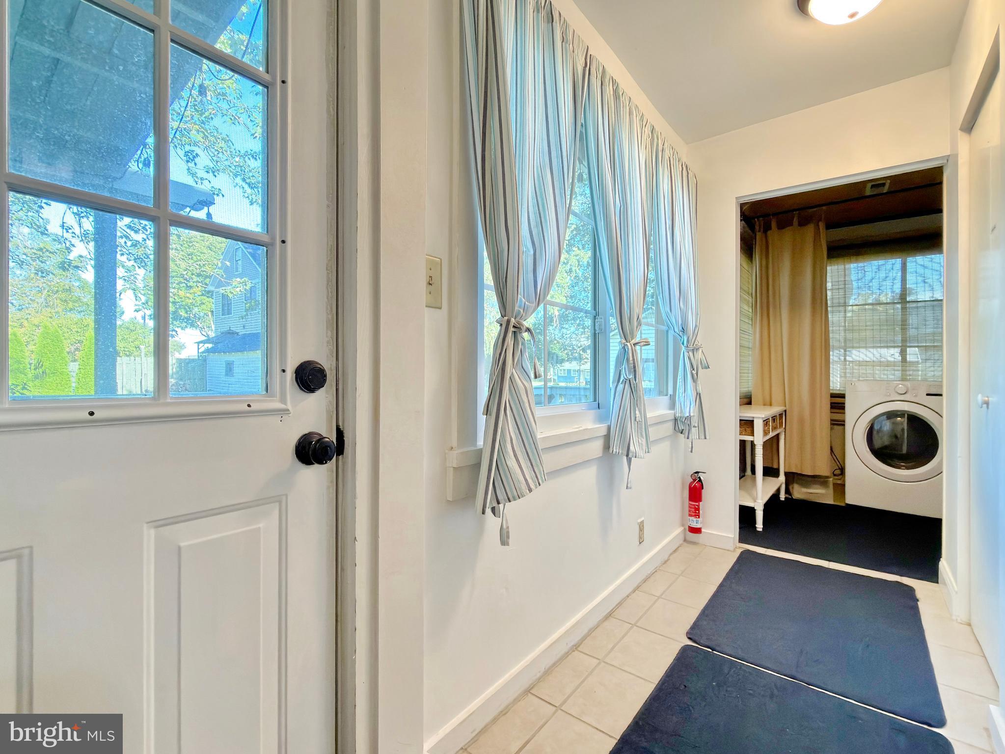 COBB ISLAND - Residential