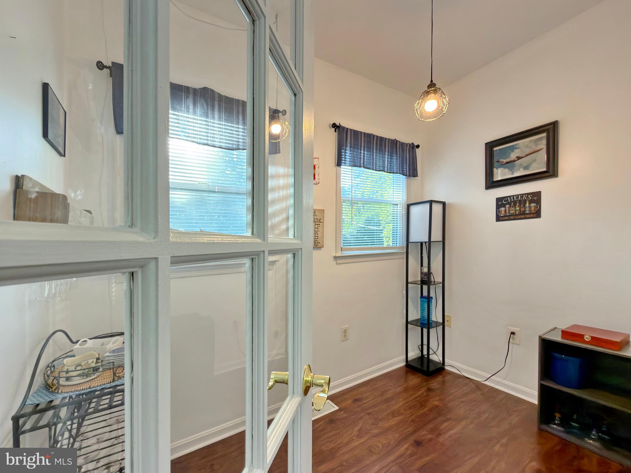 COBB ISLAND - Residential