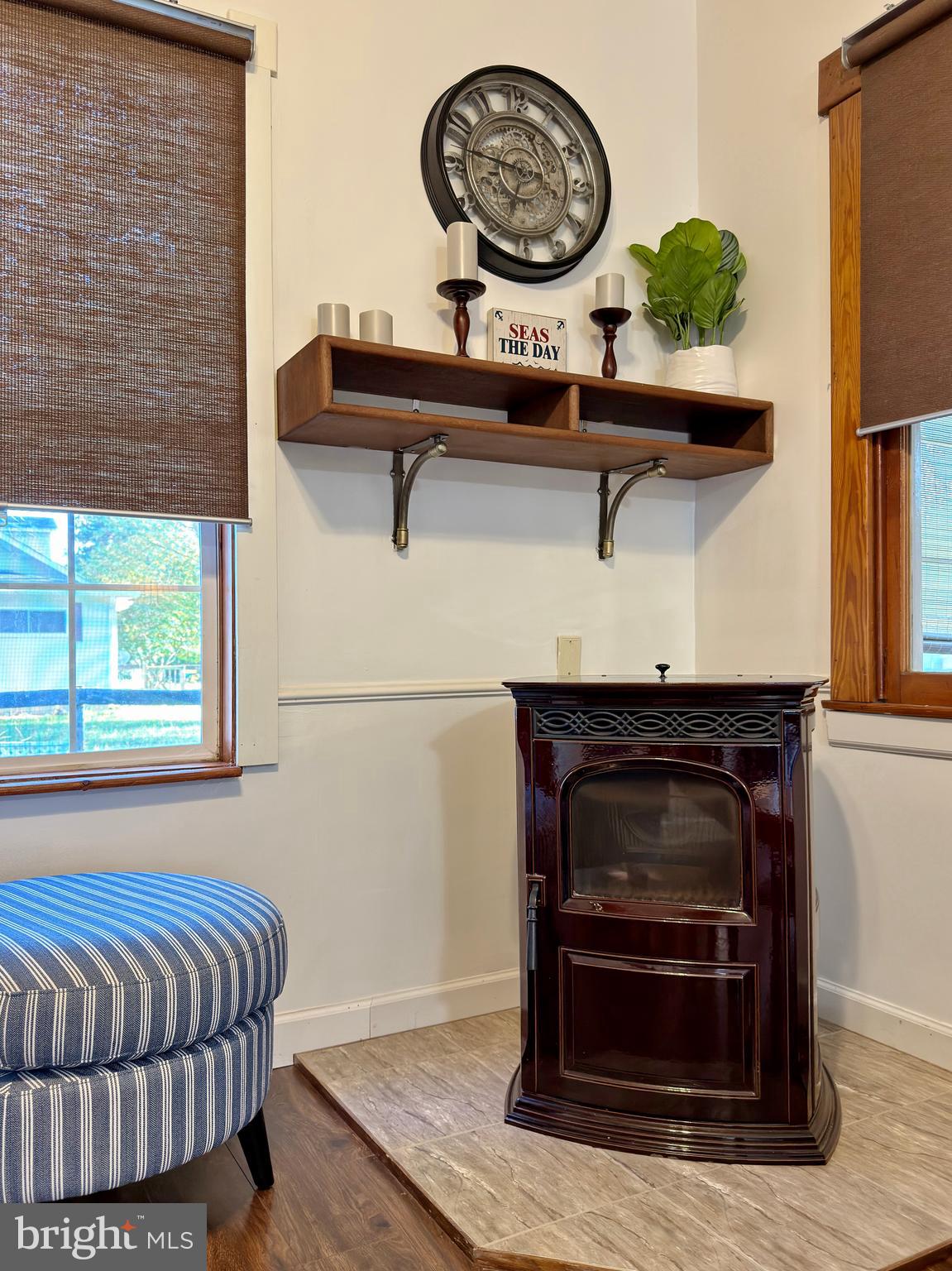 COBB ISLAND - Residential