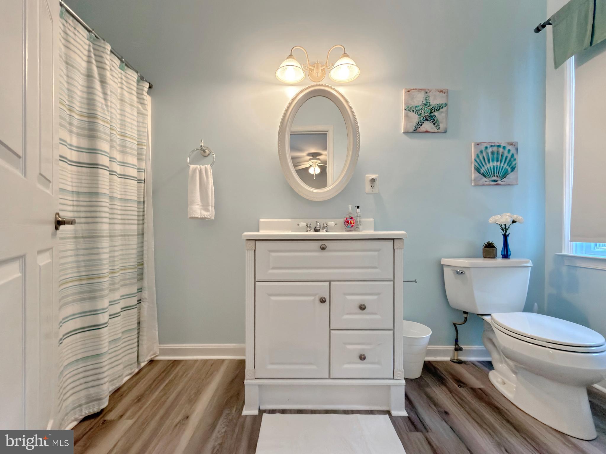 COBB ISLAND - Residential