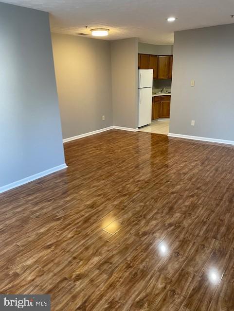 DEVON HILLS CONDO - Residential Lease