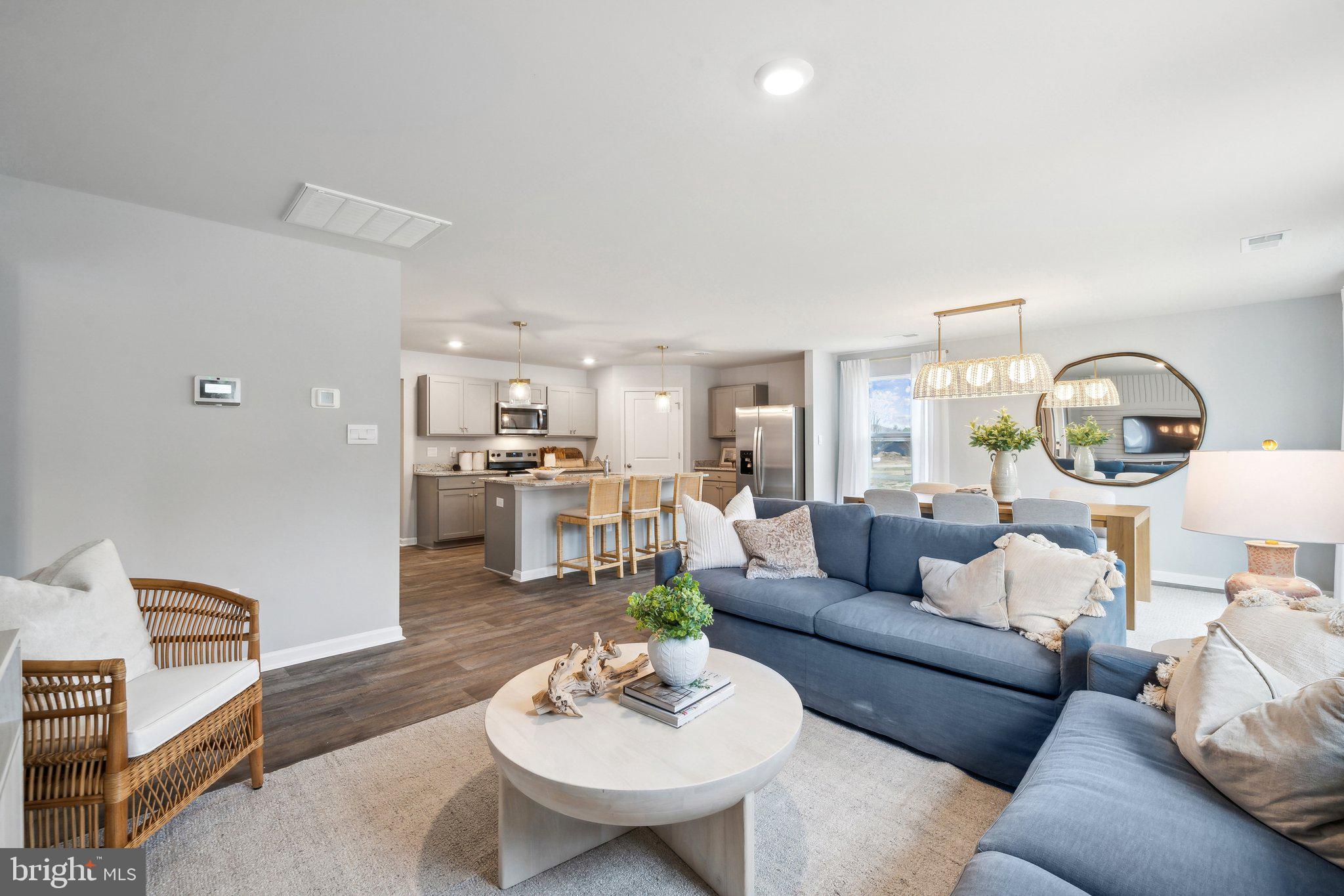 RED OAKS - Residential