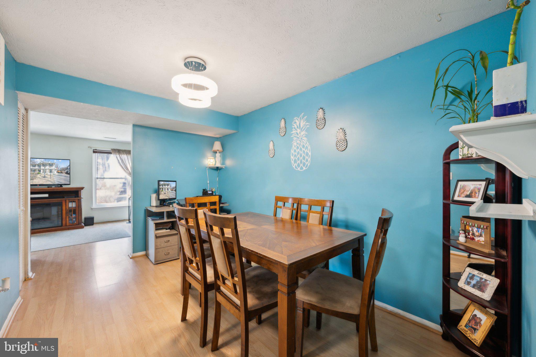 REVELL DOWNS - Residential