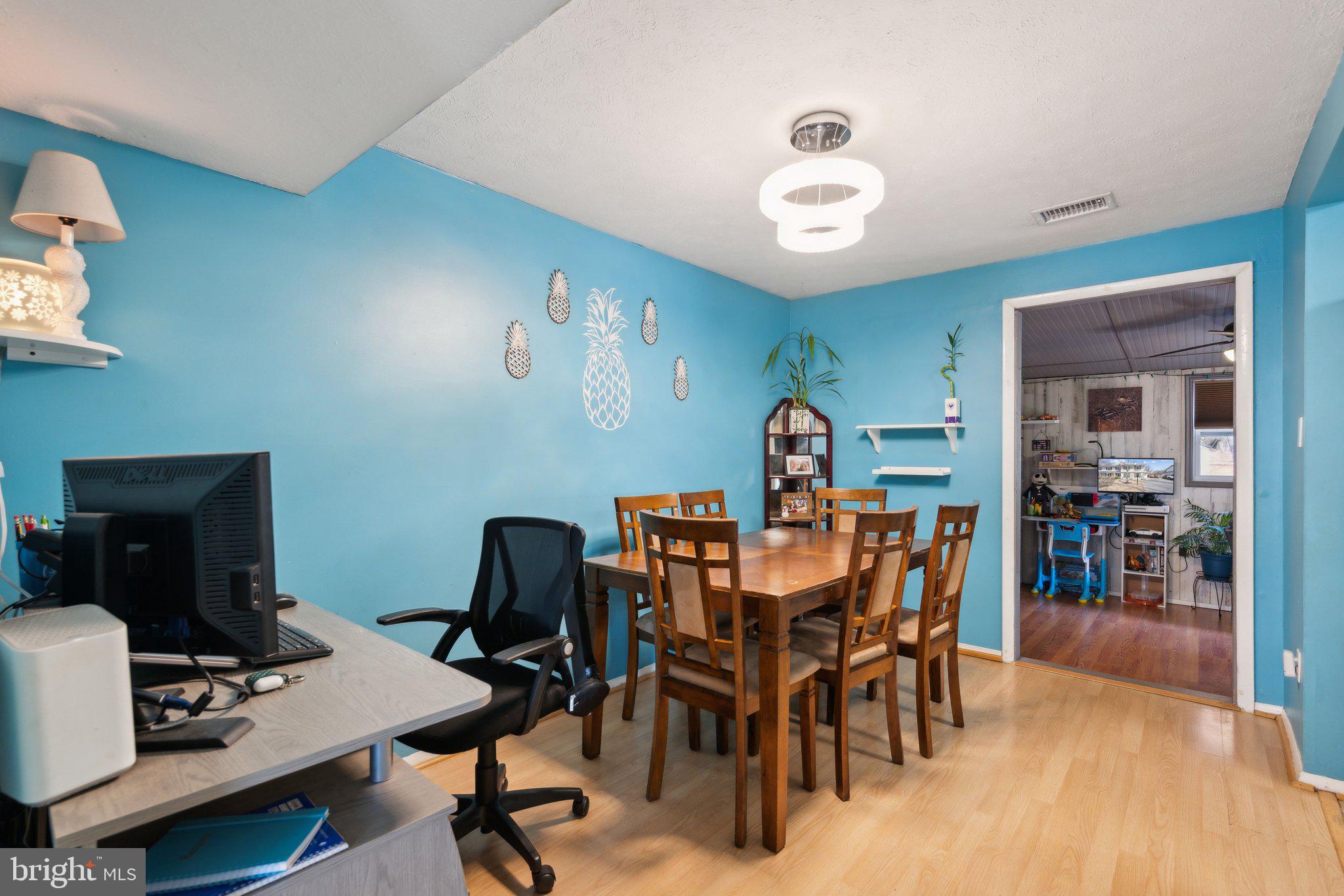 REVELL DOWNS - Residential