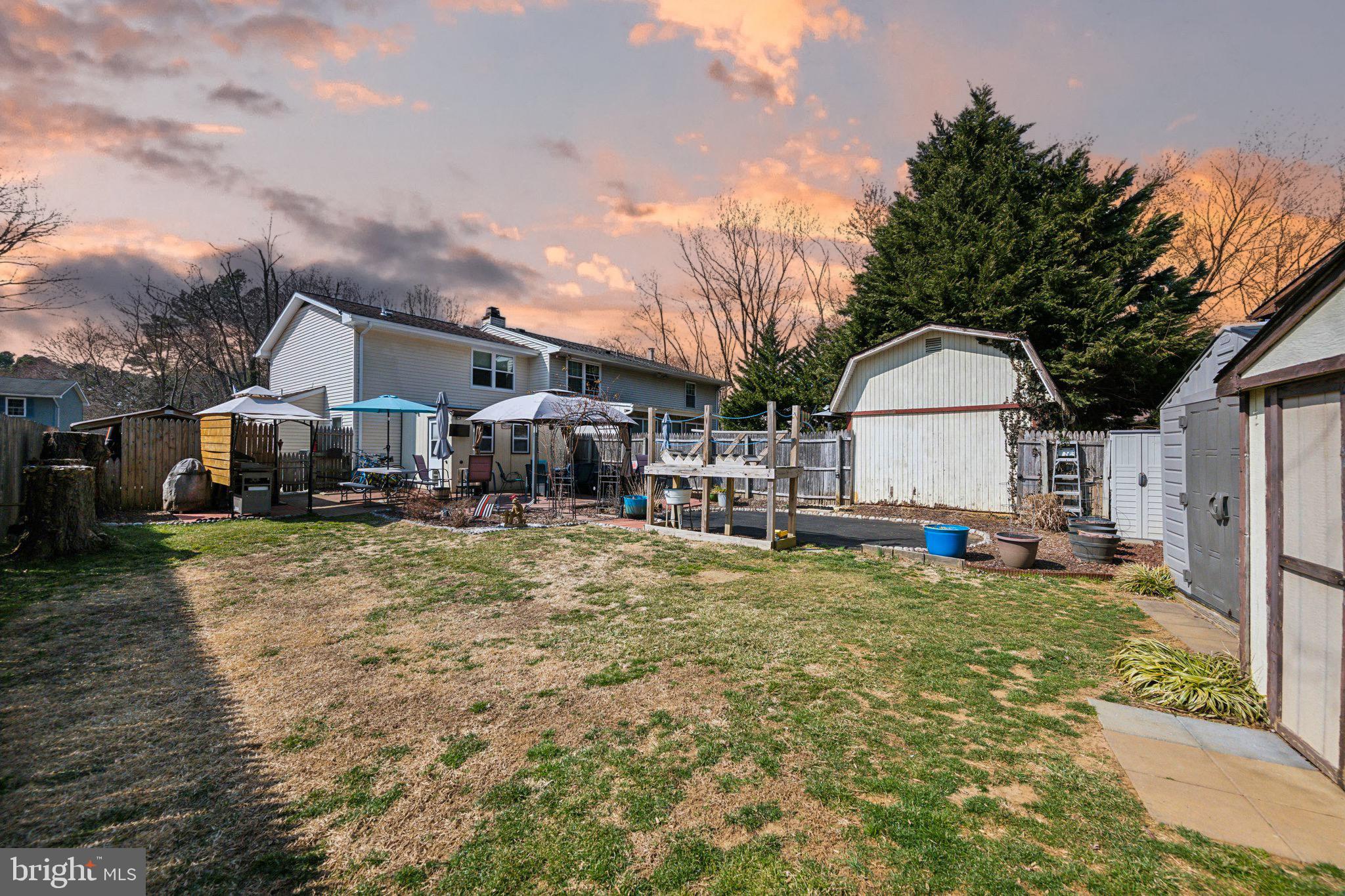 REVELL DOWNS - Residential